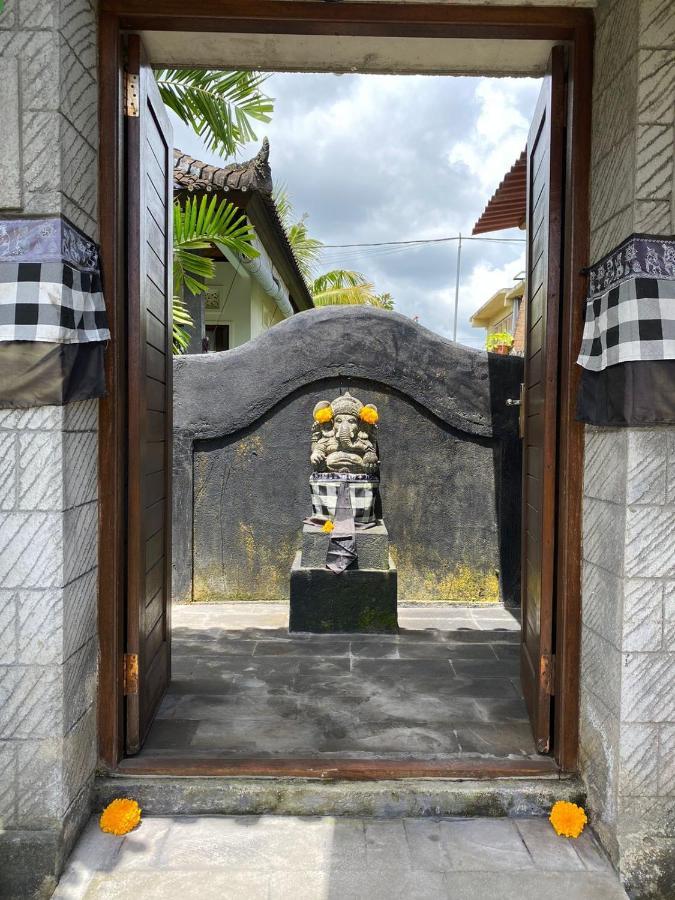فيلا أوبودفي Wita House المظهر الخارجي الصورة